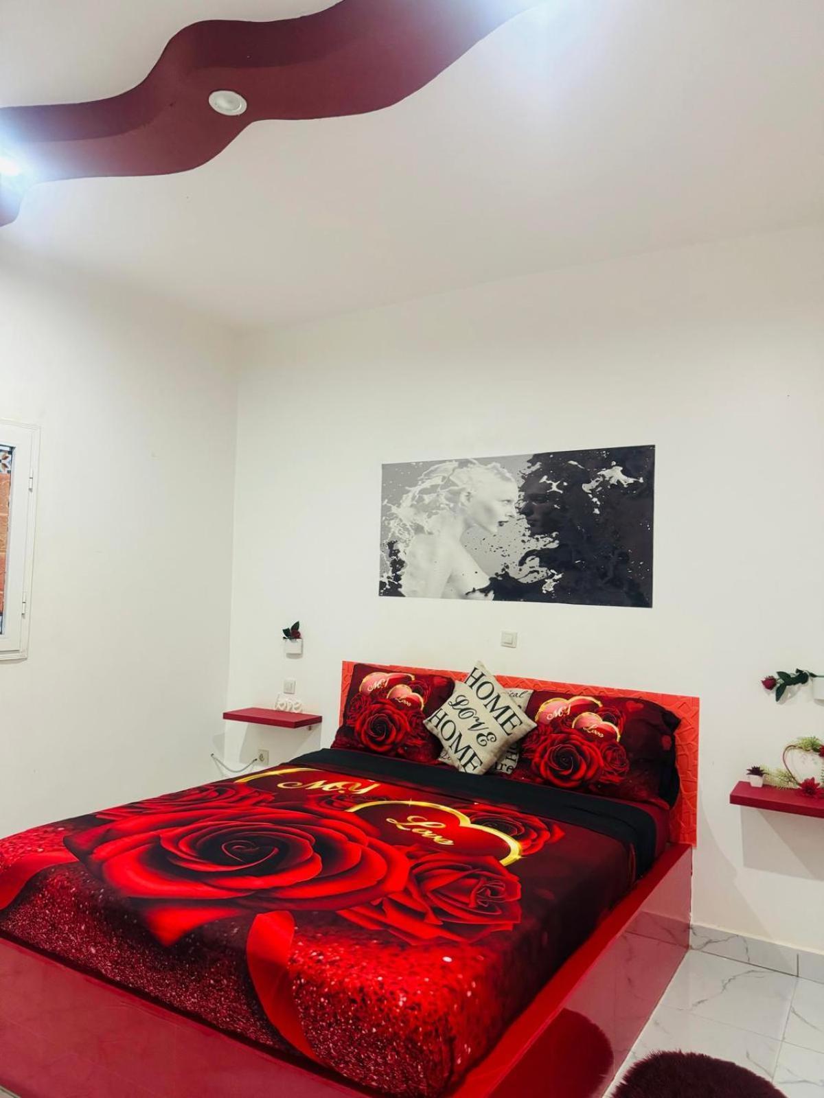 萨利波图尔Grace House Jacuzzi住宿加早餐旅馆 外观 照片